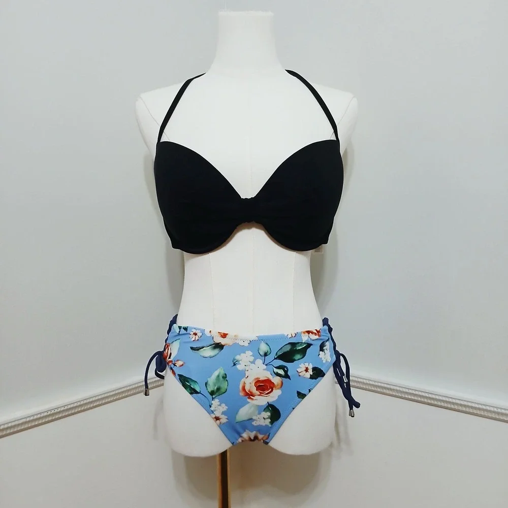 Cupshe Womens XL Bikini Set Black Halter Top Floral Lace Up Bottoms NEW - Picture 1 of 8